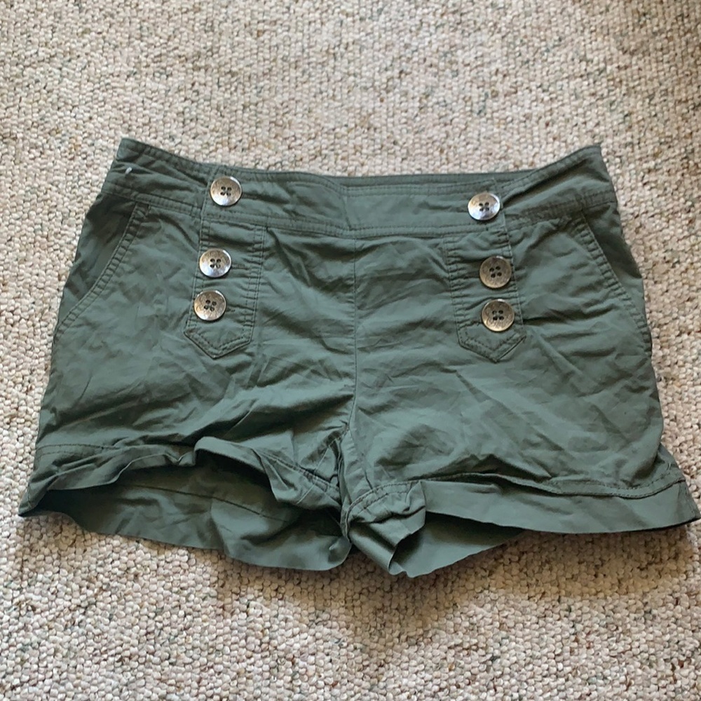 Grunge cargo mini shorts